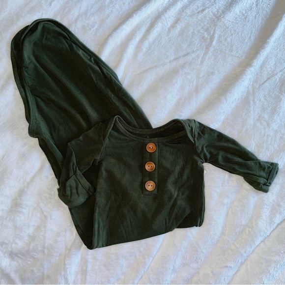 Caden Lane Bamboo Baby Gown - Picture 2 of 6